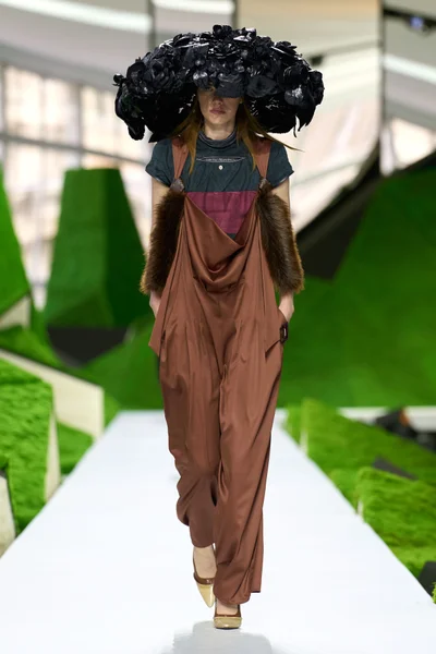 Look 23